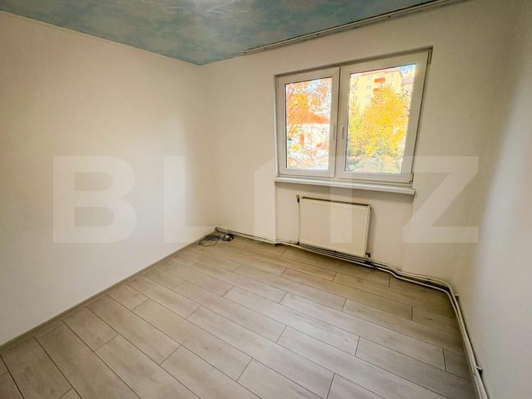 Apartament cu 2 camere semidecomandat în Hunedoara