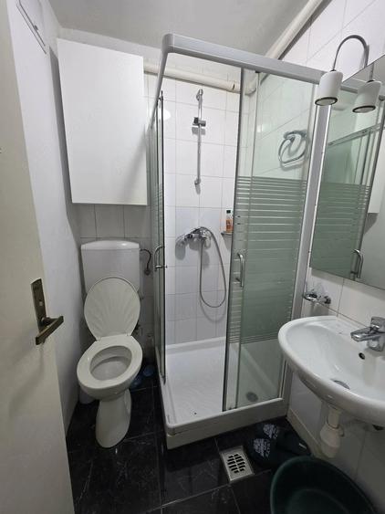 Garsonieră semidecomandată în Brâncoveanu