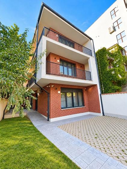 Casă individuală cu 5 camere cu Canalizare în Kiseleff