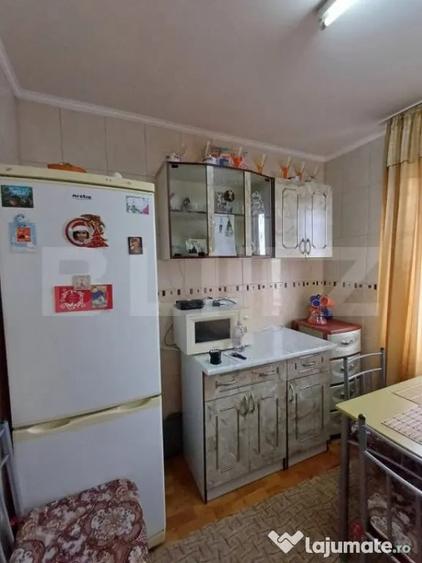 Apartament cu 3 camere decomandat în Turda