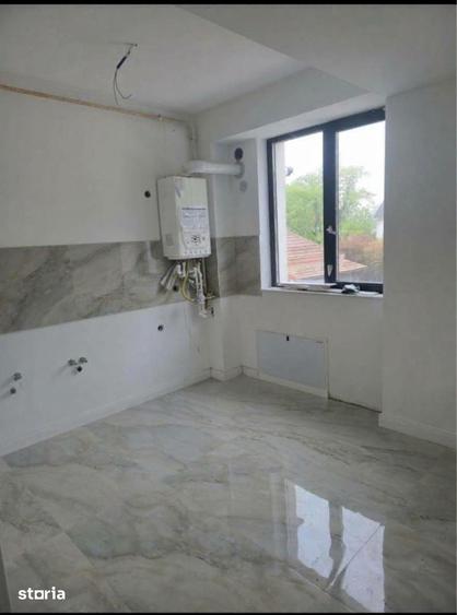 Apartament cu 2 camere decomandat în Calea București