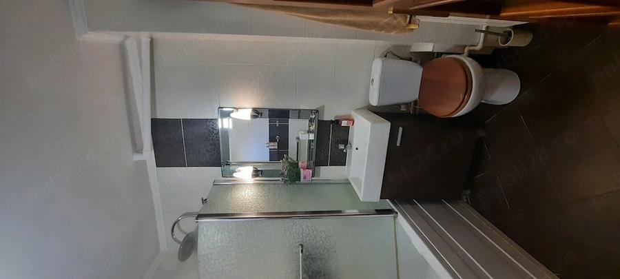 Apartament cu 3 camere decomandat în Sat Vacanță