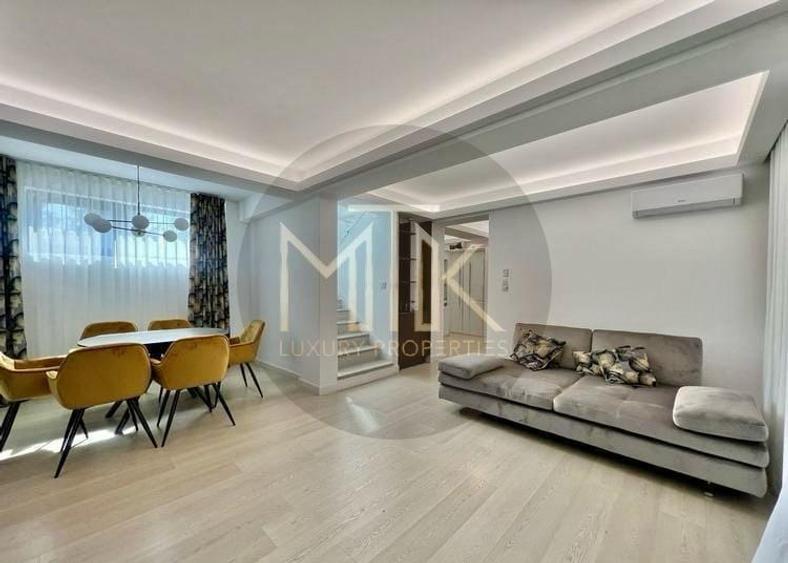 Duplex cu 5 camere cu Canalizare în Sisești