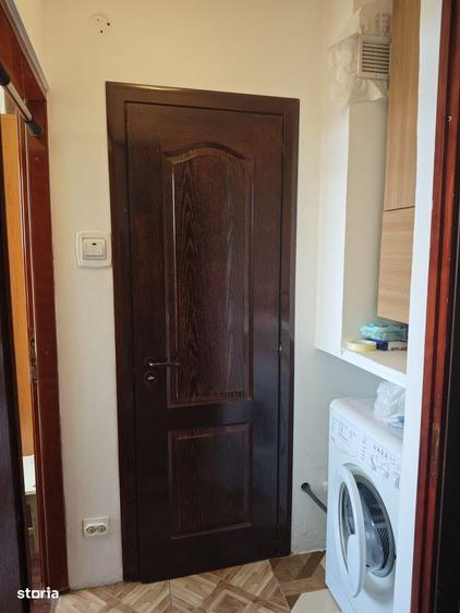 Apartament cu 3 camere semidecomandat în Drumul Taberei