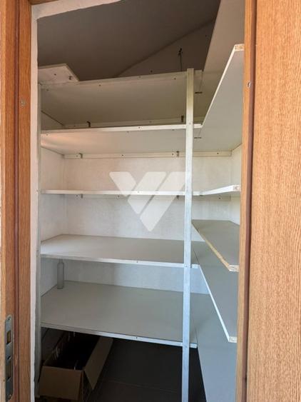 Apartament cu 3 camere decomandat, mobilat în Șelimbăr