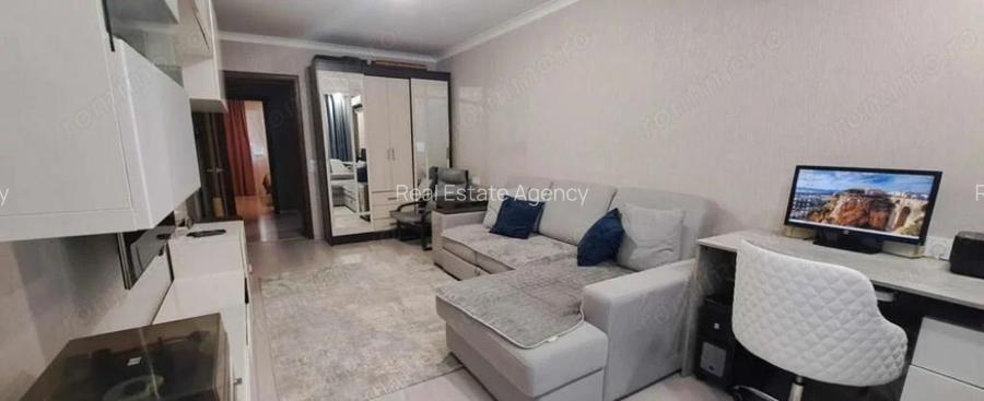 2 camere in zona Complexului Studentesc