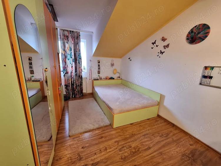 Vand vila in sat Rosu - 3