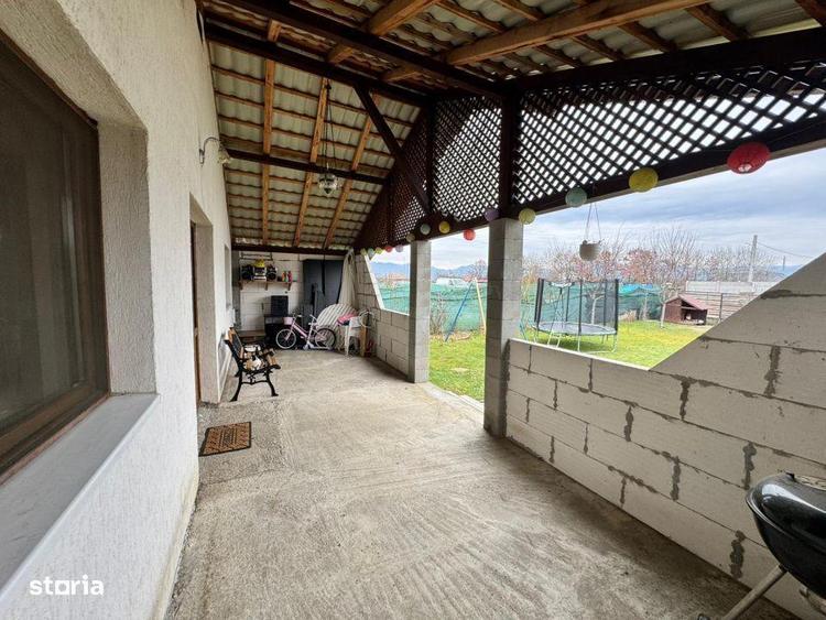 Casa cocheta cu terasa | 5 ari teren - 4