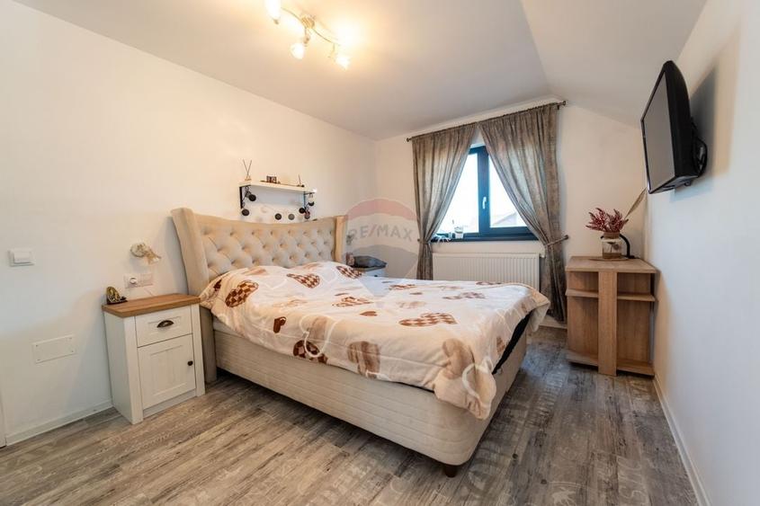 Comision 0%! | Proprietate cu terasa, semineu | 400 mp teren, Izvor! - 12