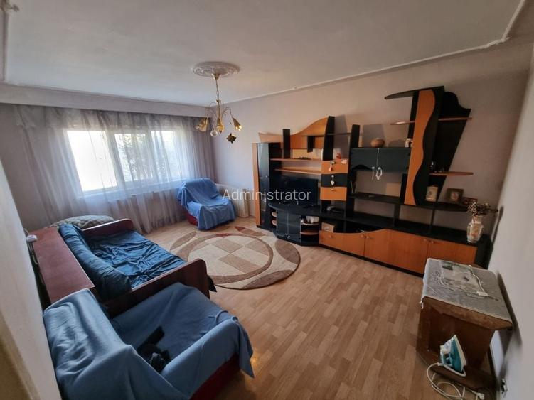 Apartament decomandat zona Anda