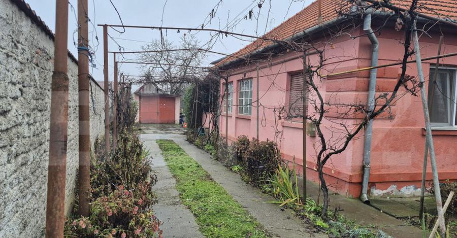 Casa 4 dormitoare, 190 mp, 1306 mp teren, zona Careiului - 2