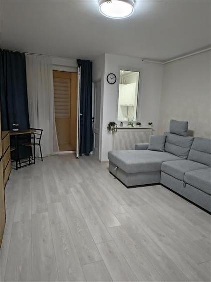 De inchiriat garsoniera renovata, utilata si mobilata in zona Grivitei, Brasov - 3