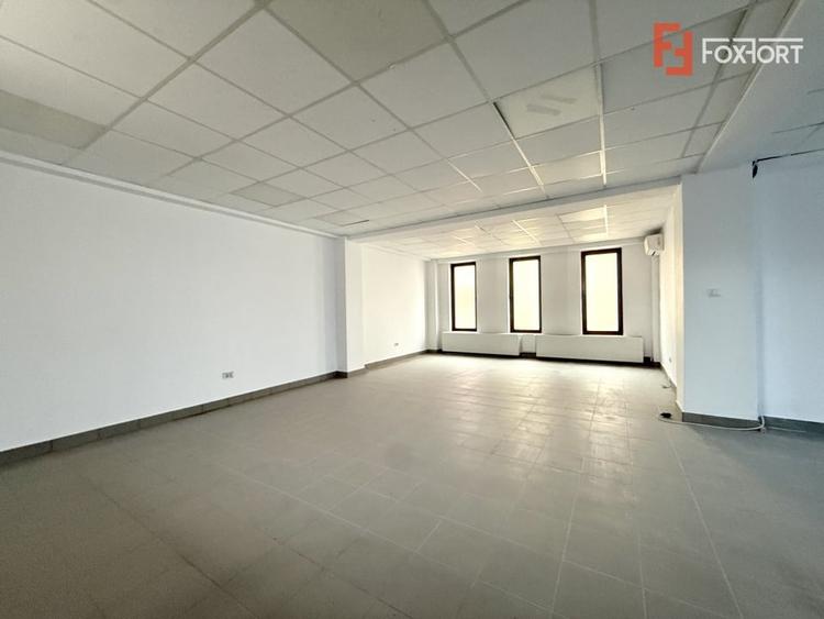 Cladire comerciala cu regim de inaltime P+2 E+M, suprafata 550 mp de inchiriat - 7