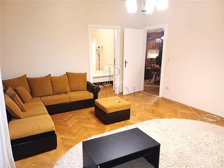 MEDICINA - ETAJ 2 - CLADIRE ISTORICA - 3 CAMERE - 1 BALCON - 1 TERASA - CENTRALA