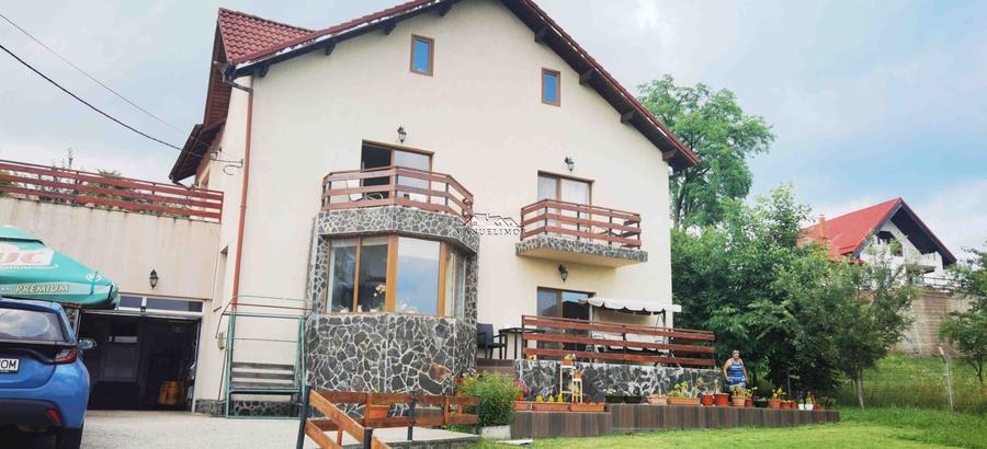 Manuel recomanda : Vila superba in Cornu de Jos 295mp , teren 1360mp - 1