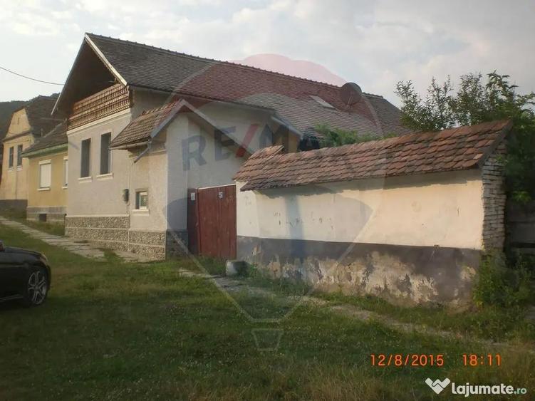 DE VANZARE Teren intr-un col? de Transilvanie autentica - 2
