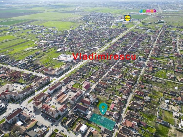 Casă cu 7 camere, teren generos in  Vladimirescu - 1