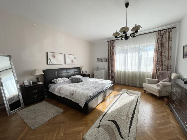 Casă de vânzare | teren 1250mp | zona centrală| arhitectură clasică | Alba Iulia - 2
