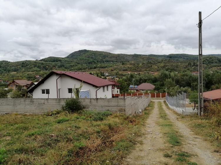 Teren intravilan Vladesti, Valcea - 1