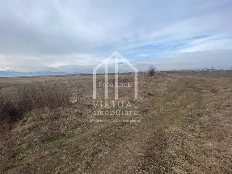 Teren INTRAVILAN- 2000mp- 2 fronturi- deschiedere 176mp- Oportunitate