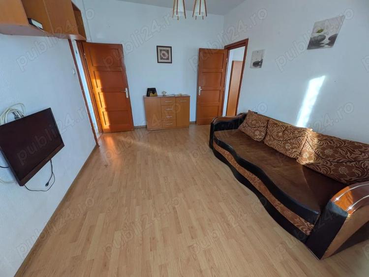 Piata Romana . Proprietar, vand apartament 2 camere, semidecomanda - 3