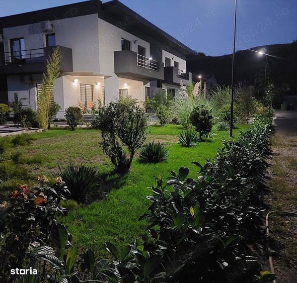 Duplex semifinisat, 4 camere, 225 mp + 500 mp teren, garaj, zona Sun G - 3