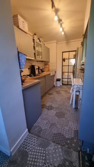 Apartament 4 camere, centrală proprie, parcare, 5 min metrou Apărătorii Patriei - 8