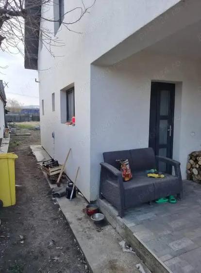 A 35 Proprietarul vinde casa amenajata ,mobilata ,utilata ,nou , Margineni Bacau, 90 mp cu teren - 6
