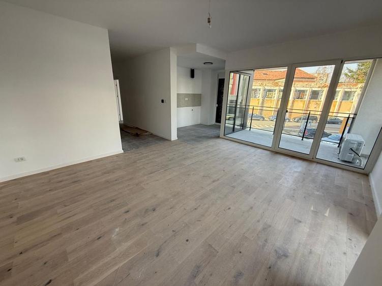 Spatiu birou | Circumvalatiunii - Nord One | Loc de Parcare Inclus - 2