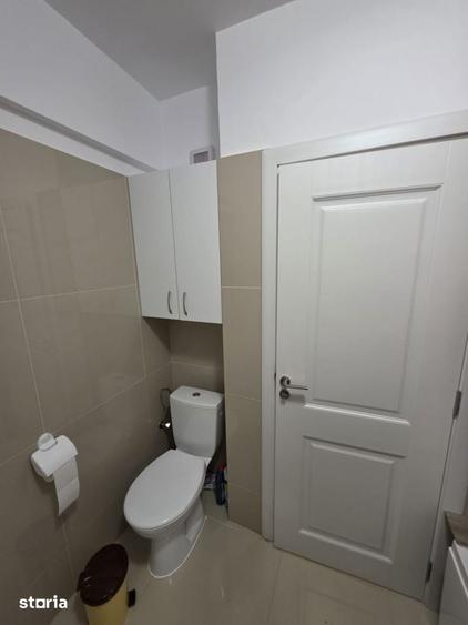Apartament cu 3 camere decomandat în Rediu