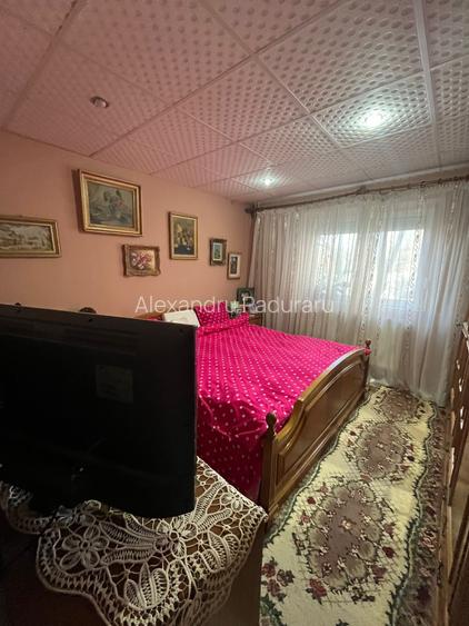 OANCEA-TATARASI ap.2 camere, etajul.1/4, curat, decomandat!