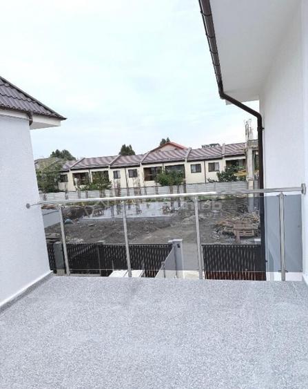 Casa - Cartierul Latin - teren 271mp - 180000E tva- VAND - 10