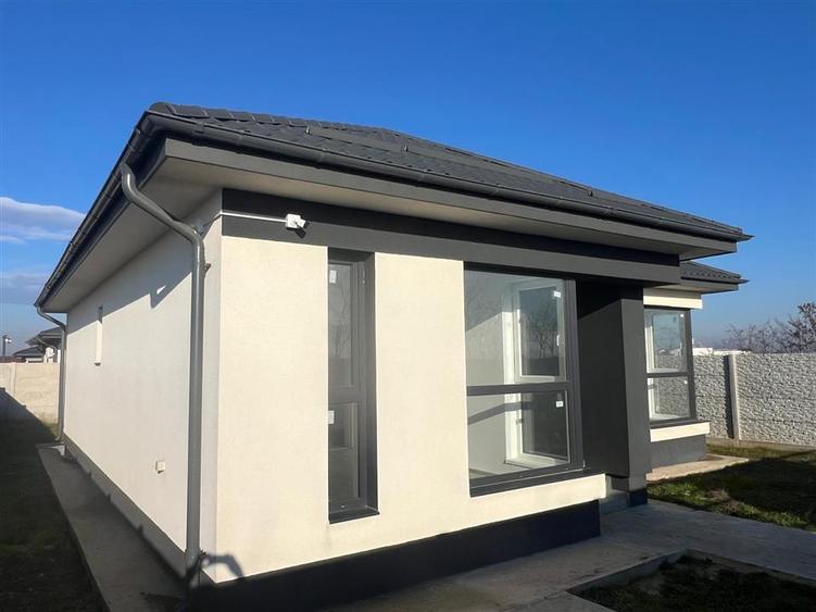 De vanzare casa pe parter-3 camere, 2 bai, teren 376 mp - 4