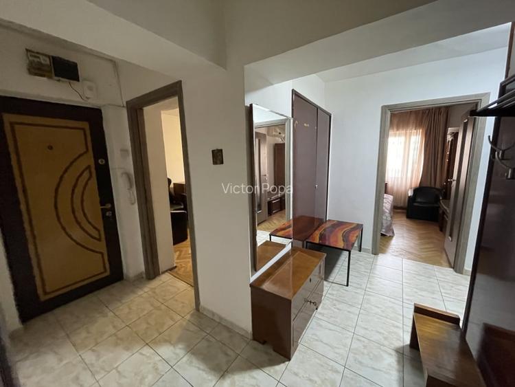 3 Camere Magazin Bucur Obor - Bloc ALMO 1 - Mobilat si Utilat