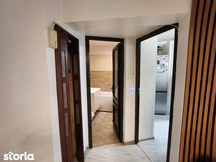 Etaj 1 Ultracentral 2 camere transformat in 3 camere Comision 0% - 1