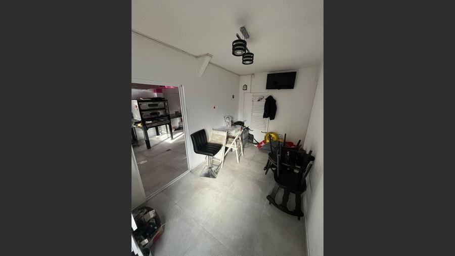 Spațiu comercial 105 mp + curte, zonă intens circulată - 2