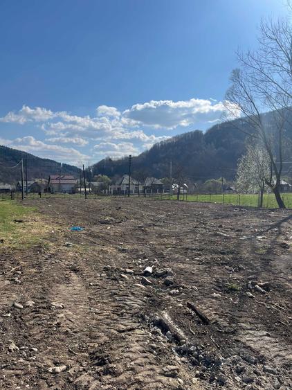 Teren intravilan 7 ari Viseu de Jos cu facilitati ideal pentru constructie casa. - 2