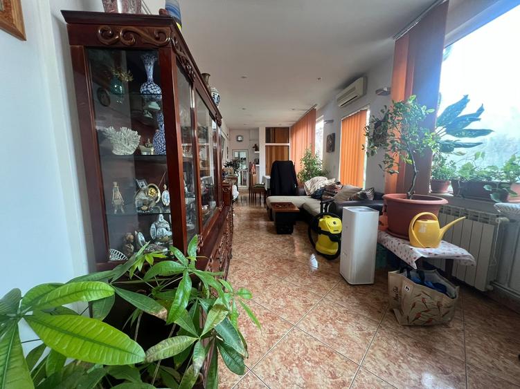 Casa  cocheta , la sol, caramida, teren 386 mp/desch. de 13 m,garaj, 299000 euro - 7
