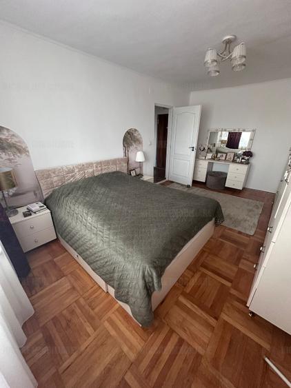  Apartament 3 camere - complet mobilat si utilat - Calea Sagului - 98.000 euro  - 14