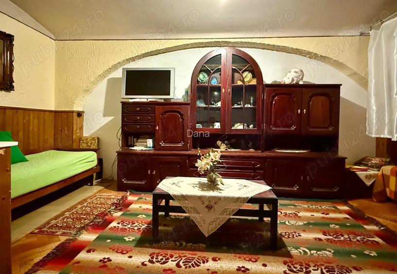 Inchiriez ieftin si central garsoniera la casa, 200 EUR