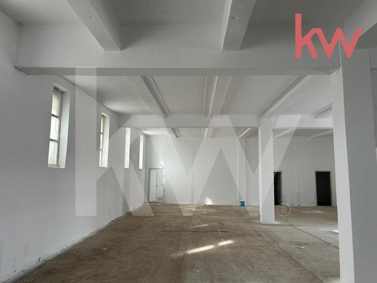 Hala parter si etaj de vanzare sau de inchiriat - 5