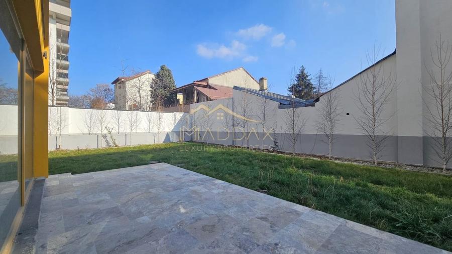 Apartament de vanzare 3 camere tip Duplex***Curte 110mp***Piata Domenii - 18