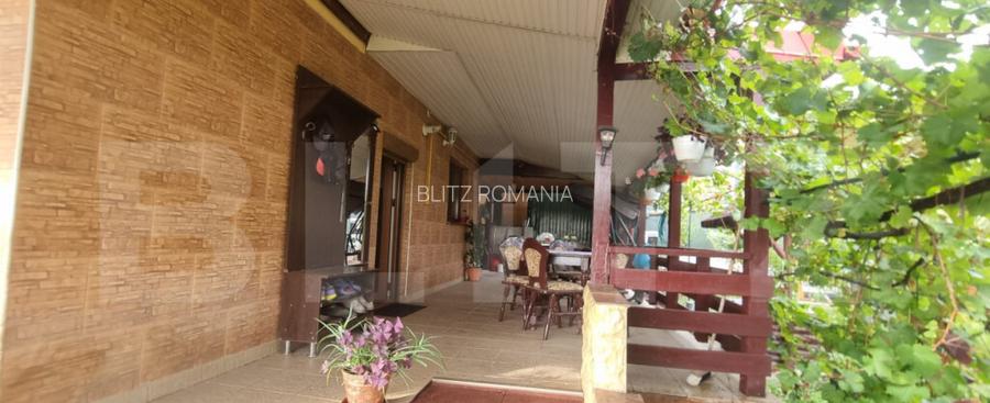 Duplex, 360 mp, curte libera -zona Plopii Fara Sot