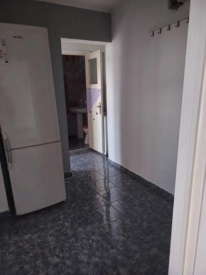 Ofertă! Apartament 2 camere metrou la scara blocului, etaj 5, zona Titan - 7