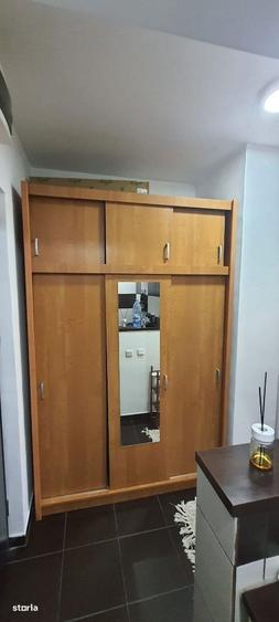 costin georgian 3 minute metrou - 3