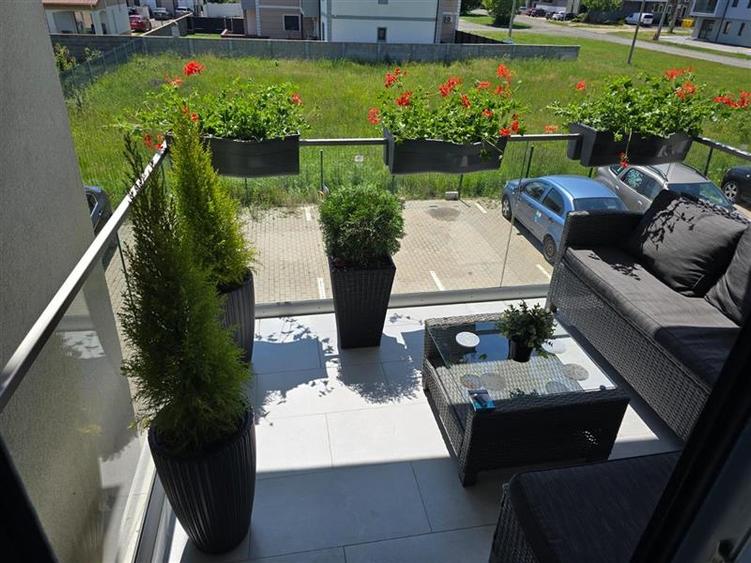 Apartament cu 3 camere,  ultrafinisat , Dumbravita - 6