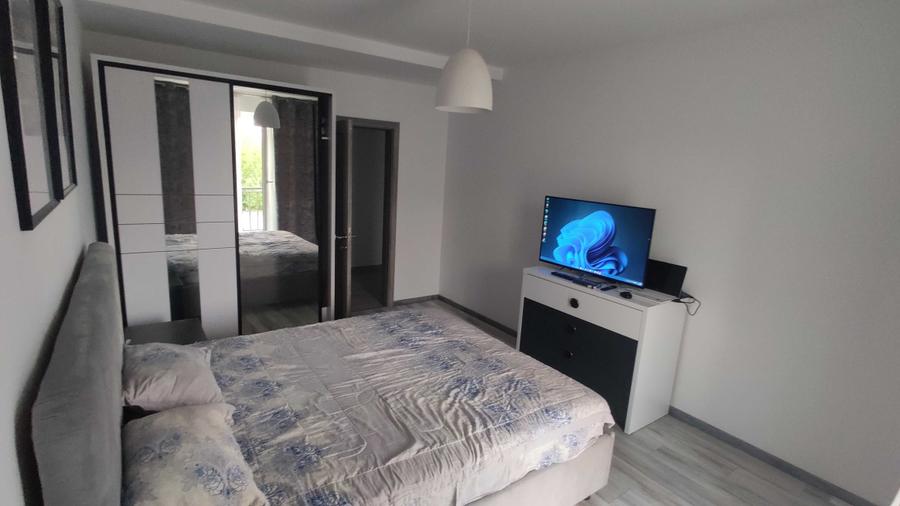 Apartament cu 2 camere decomandat în Cățelu