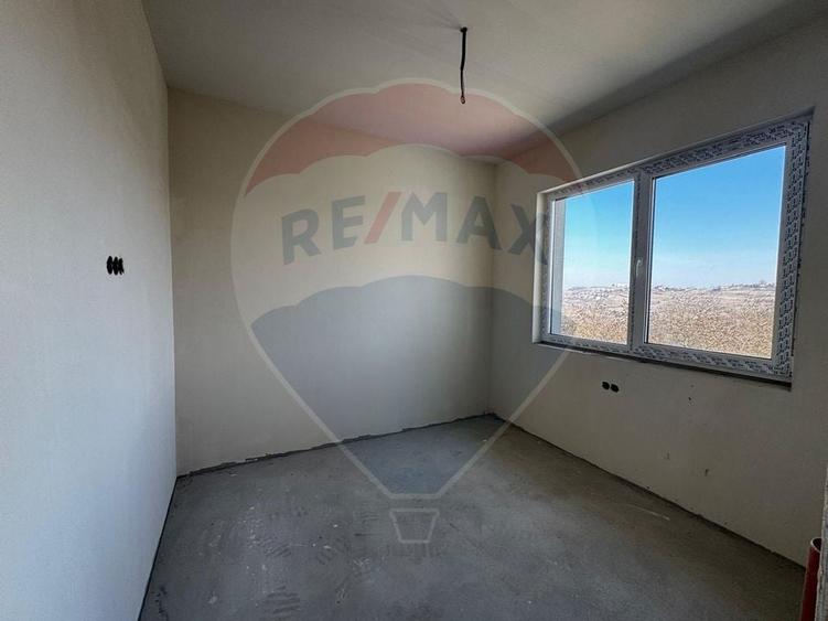 Vând Casă, in Borhanci - 11