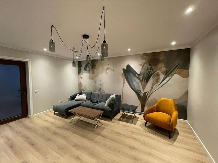 Casă cu 3 camere cu Teren 224 Mp în Tunari