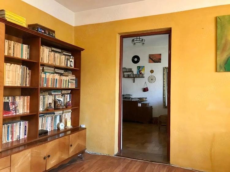 Apartament cu 3 camere decomandat în Central